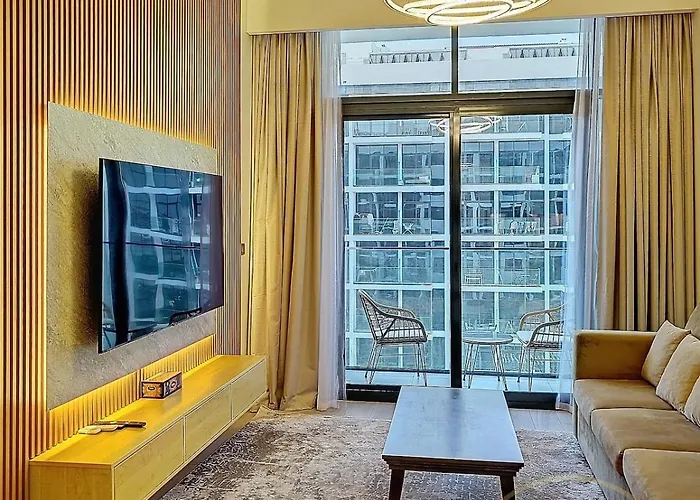 Flat For Dubai Explorers